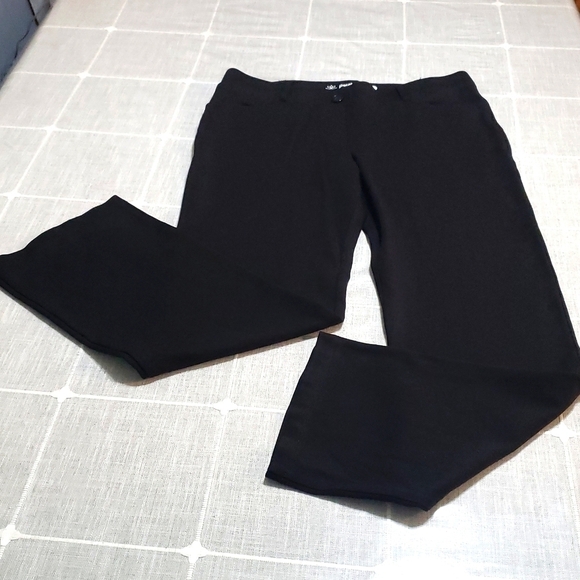 Dress Pant Yoga Pants Straight-Leg • Classic, Color Black, Size 1X - Picture 3 of 17